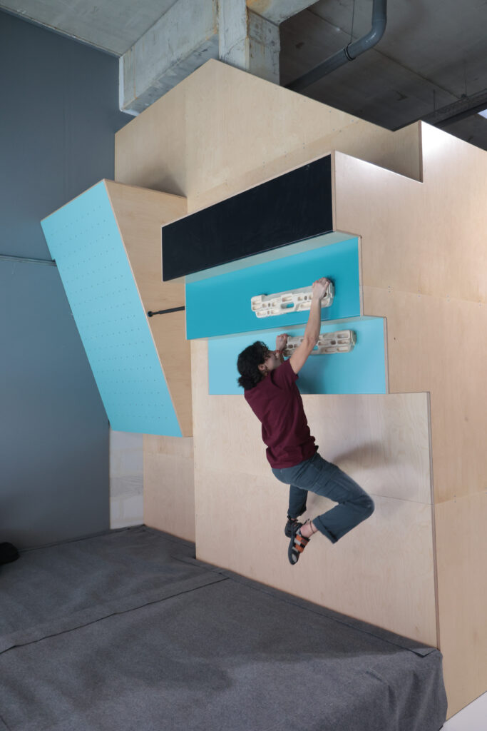 Poutre d'escalade à Climb Up Nîmes